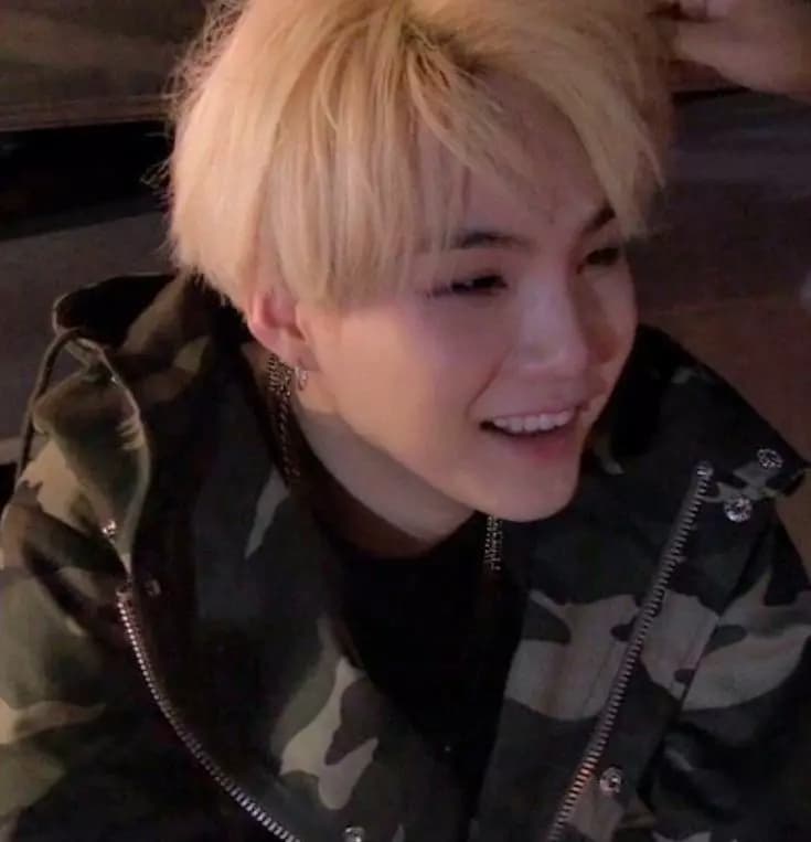 Yoongi  thumbnail