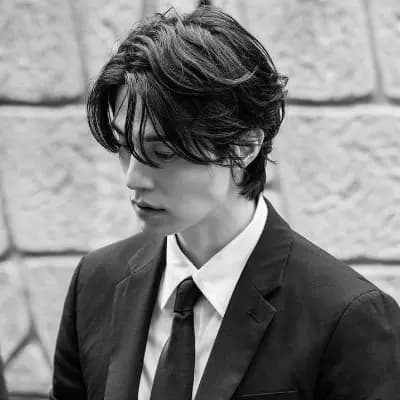 Ryu Su Yeol thumbnail