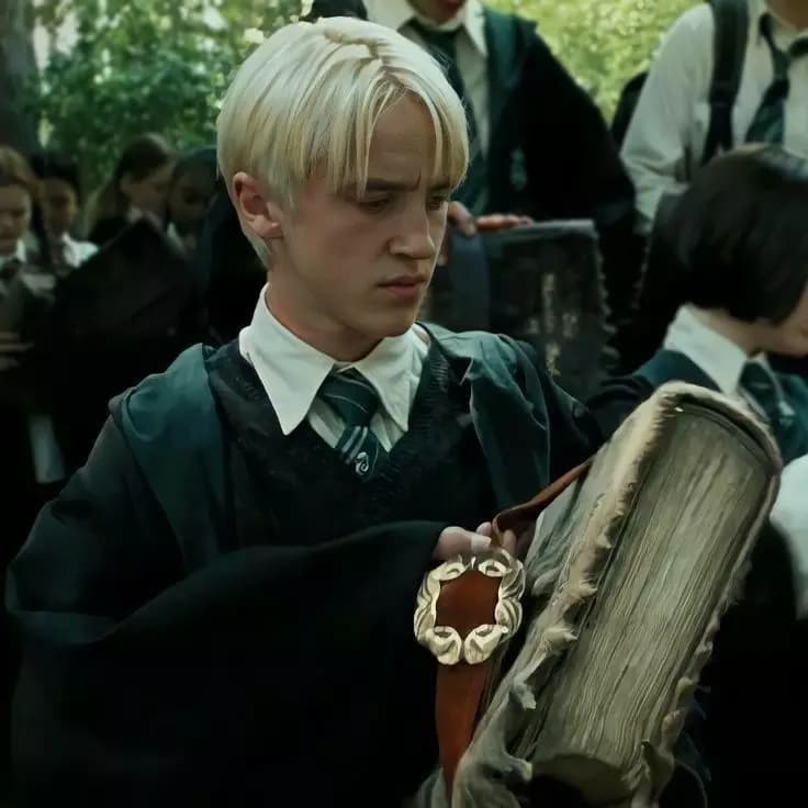 Draco Malfoy thumbnail
