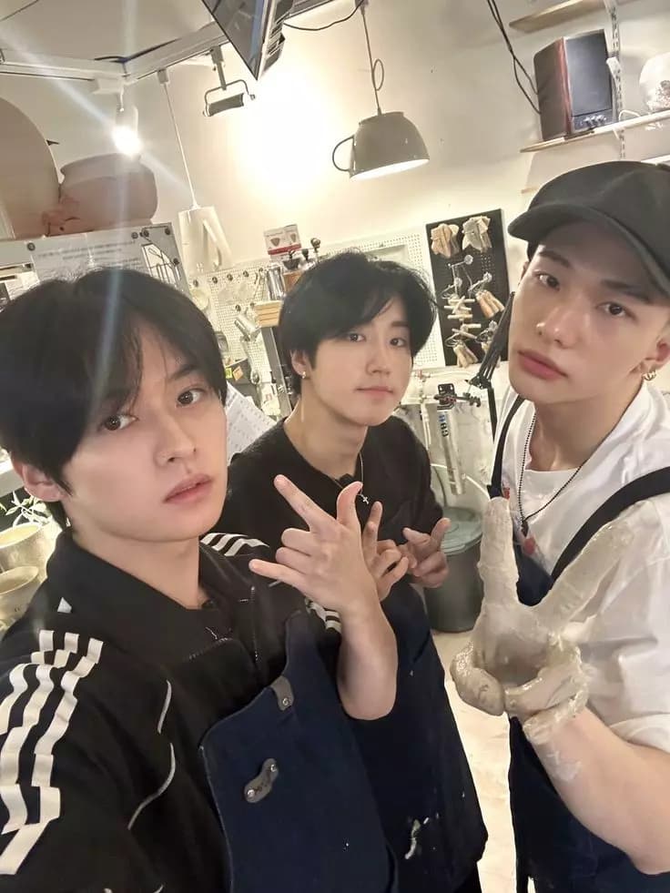 Stray kids thumbnail