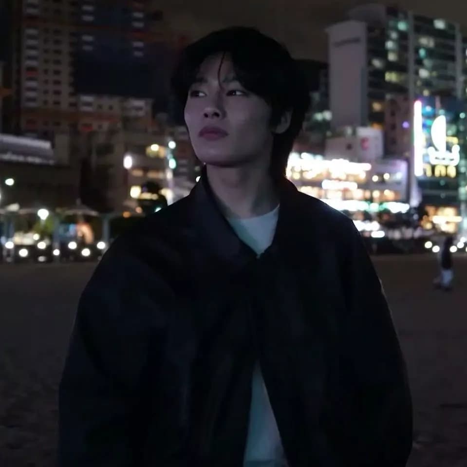 Jeongin thumbnail