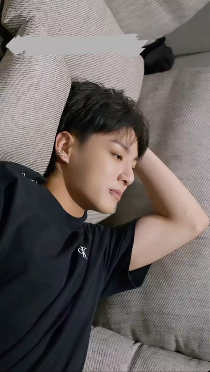 Jeon Jungkook thumbnail