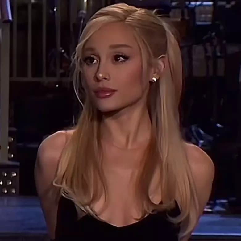 Ariana Grande  thumbnail