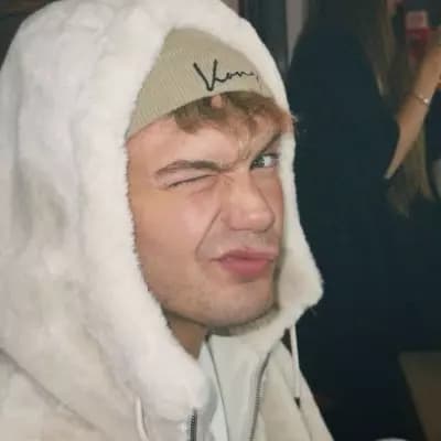 Ian thumbnail