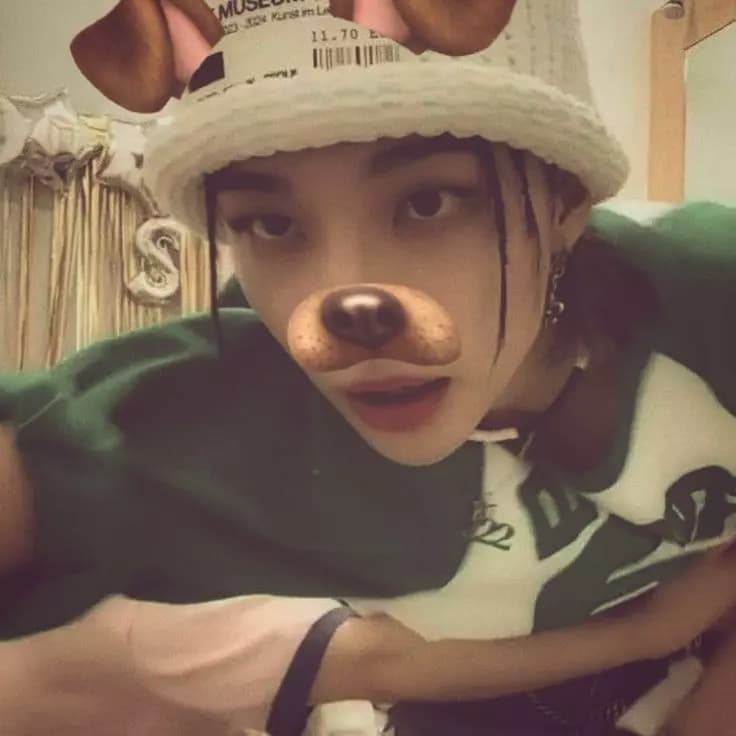 Hyunjin thumbnail