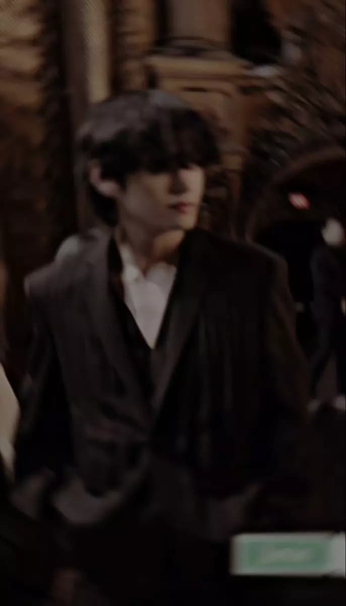 Kim taehyung thumbnail