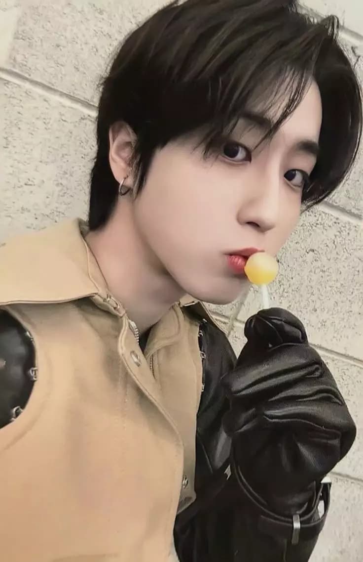 Han Jisung thumbnail