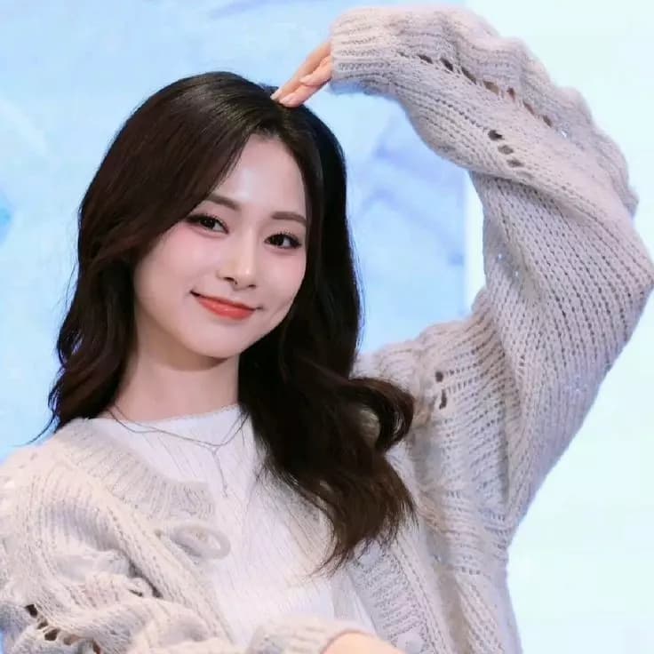 Tzuyu thumbnail