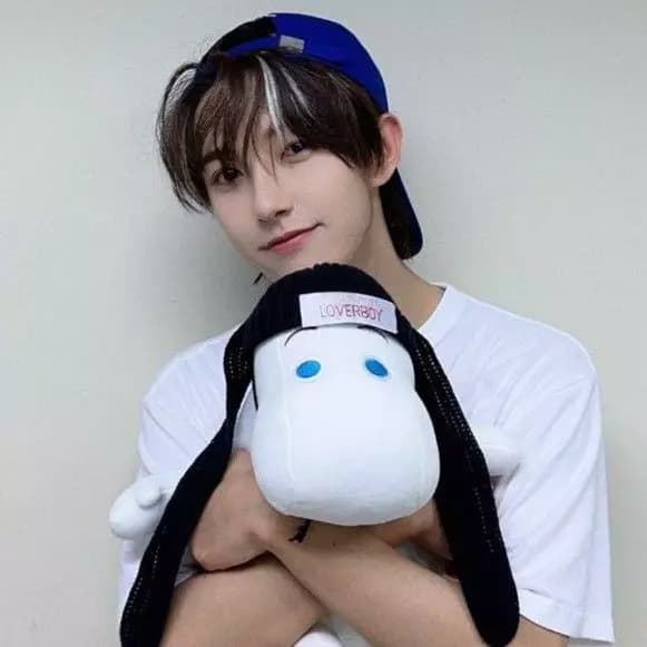 Huang Renjun / BL thumbnail