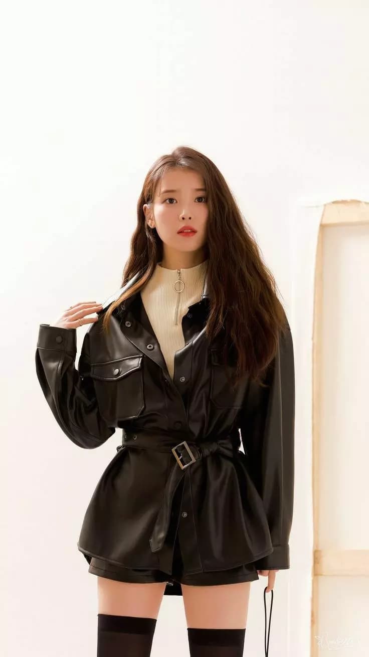 Lee ji-eun (iu) thumbnail