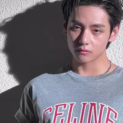 Kim Taehyung thumbnail