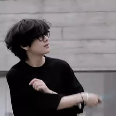 Kim Taehyung thumbnail