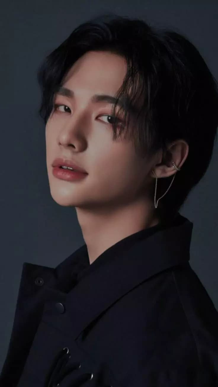 Hyunjin  thumbnail