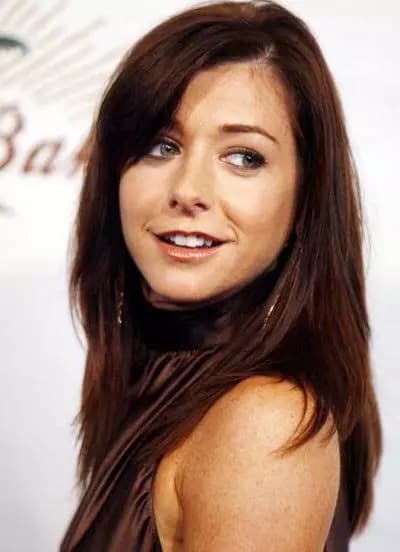Lily Aldrin thumbnail