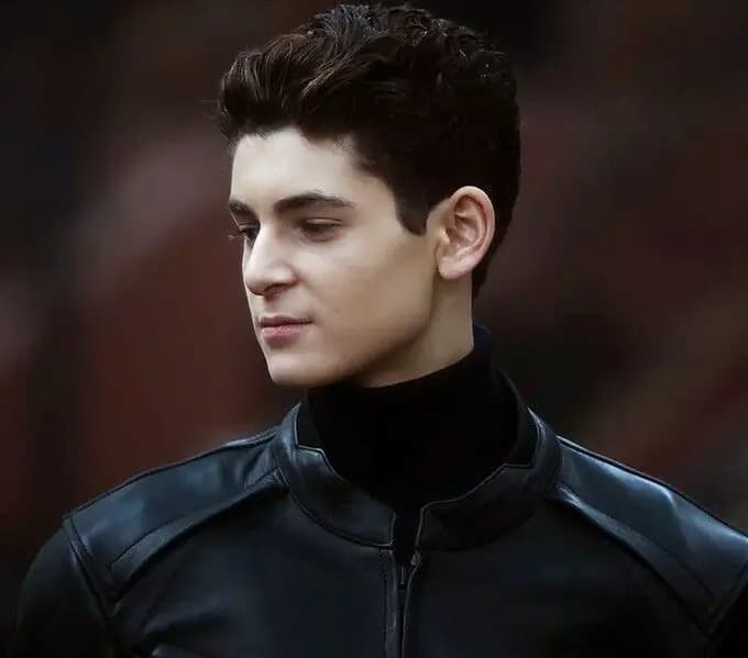 Bruce Wayne (Gotham series thumbnail