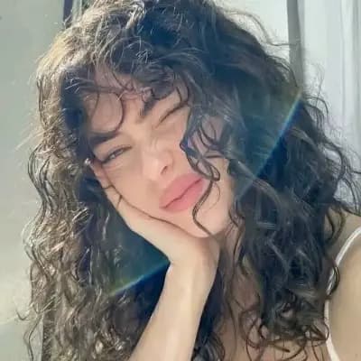 Sara thumbnail
