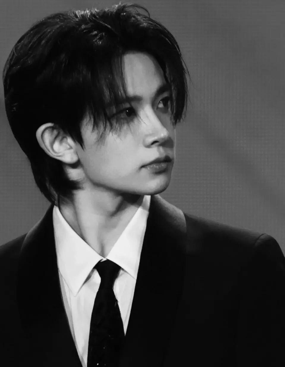 Lee Heeseung thumbnail