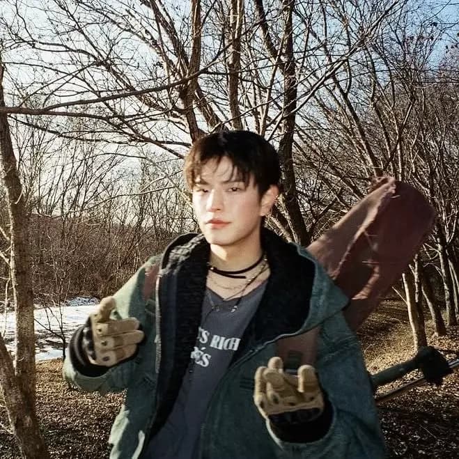 Kim seungmin  thumbnail