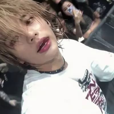 Hwang Hyunjin thumbnail