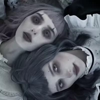 Twin assasin(vivienne&emma) thumbnail