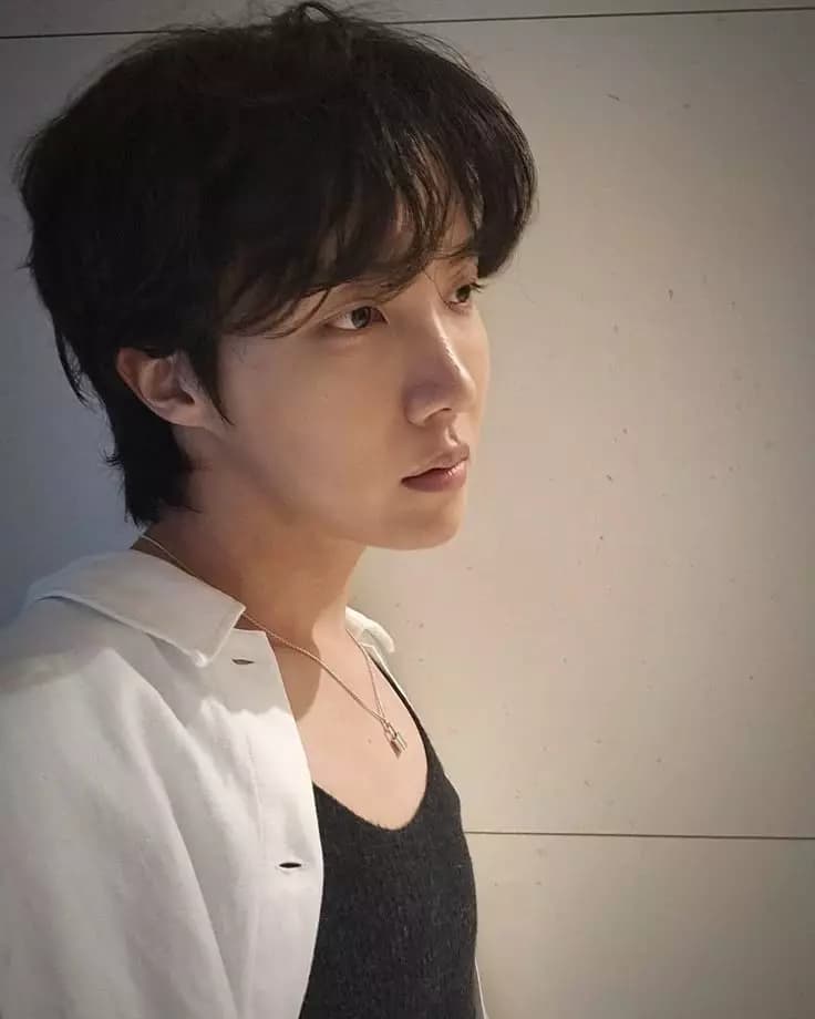 J-Hope . thumbnail
