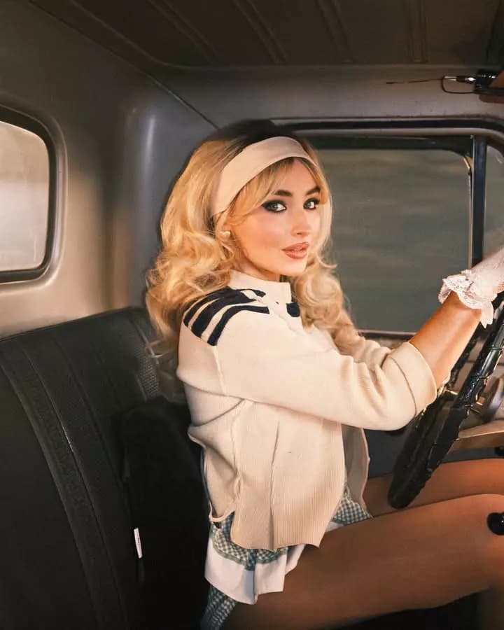 Sabrina Carpenter  thumbnail