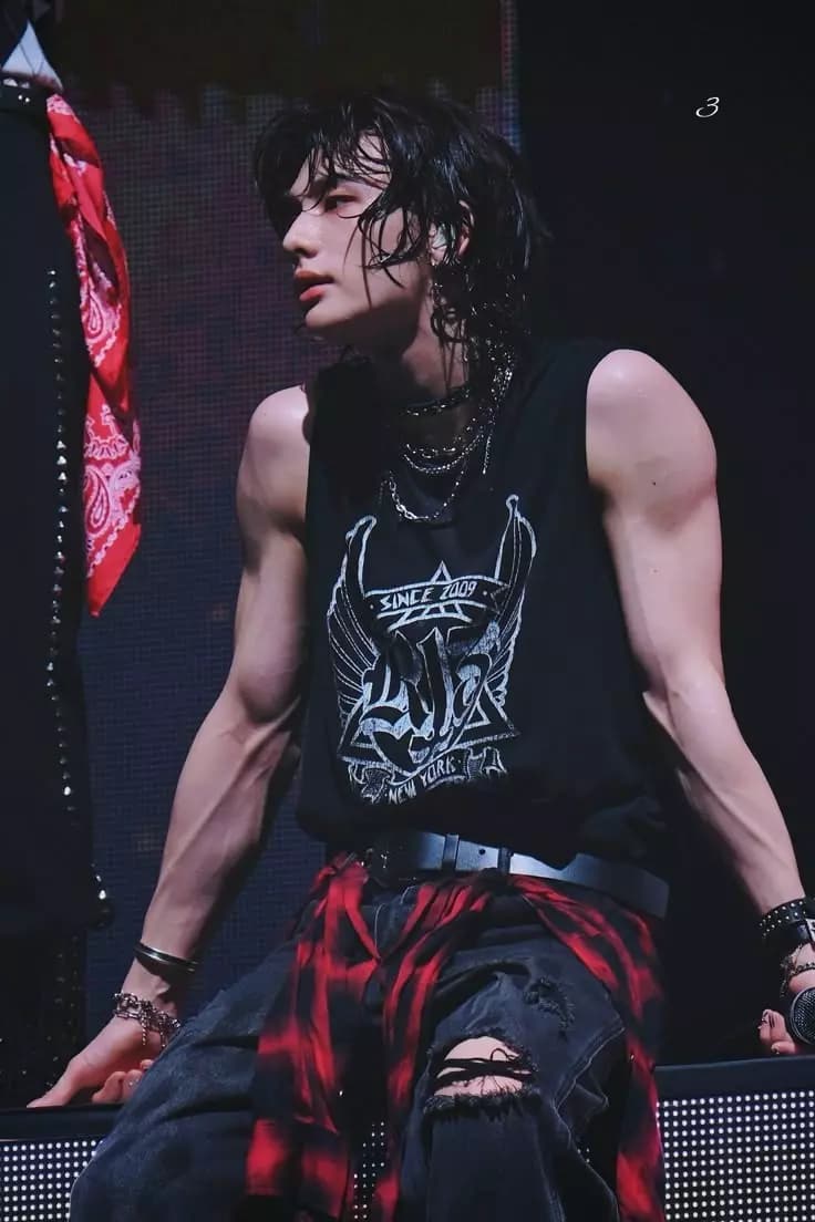 Hyunjin thumbnail
