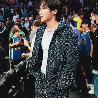 Jung Hoseok thumbnail