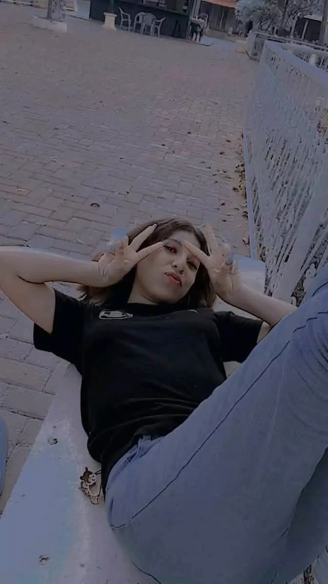 Valeria  thumbnail