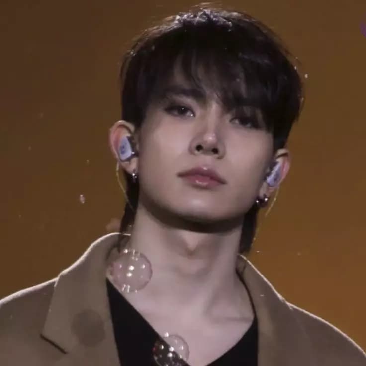Heeseung thumbnail