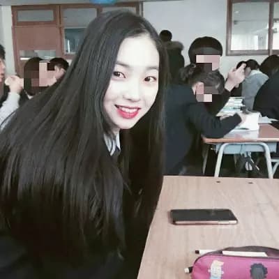 Karina thumbnail