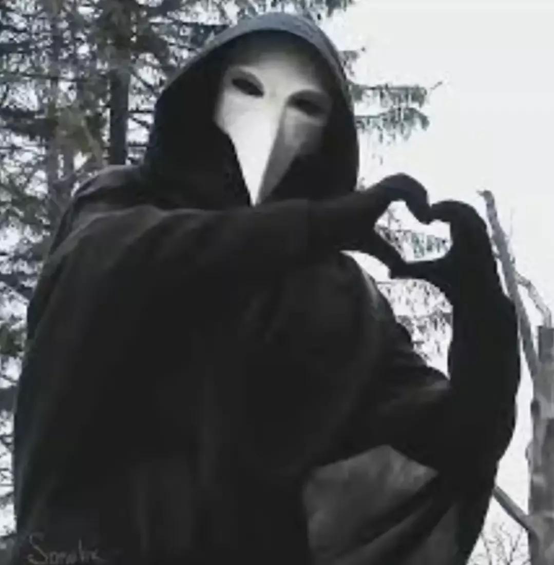 The SCP-049 in love? thumbnail