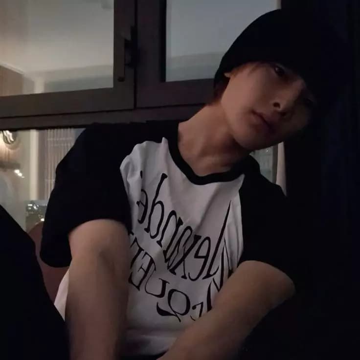 Jeongin thumbnail