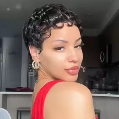 Ms. Reigns thumbnail