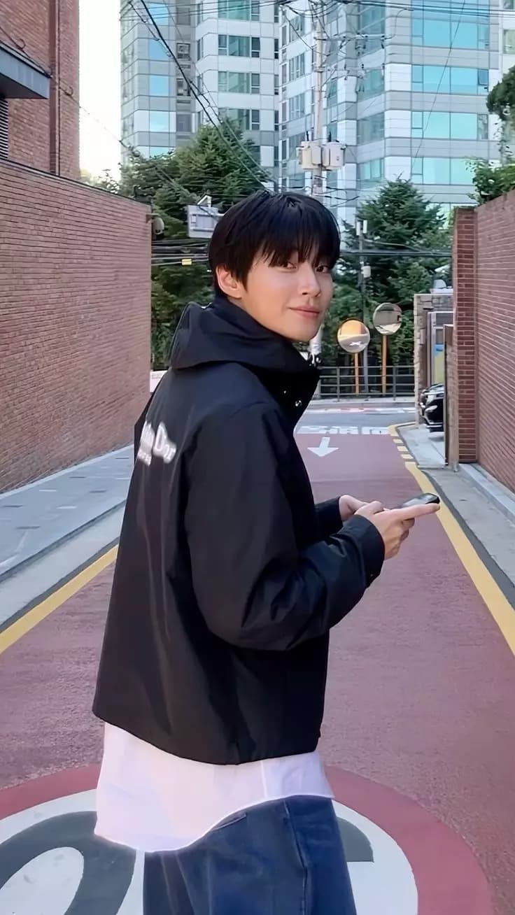 Seo Jun  thumbnail