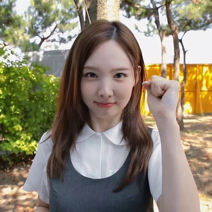 Nayeon thumbnail