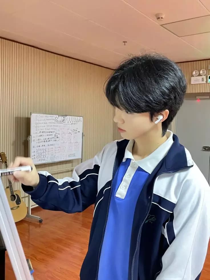 Seojun 🇰🇷 thumbnail