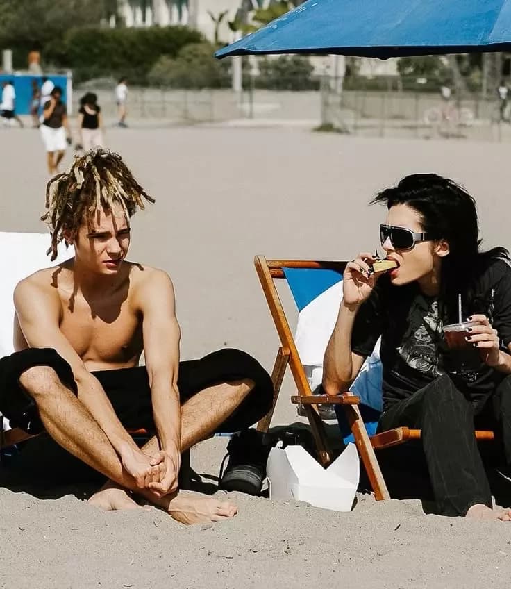 Tom Kaulitz & Bill Kaulitz thumbnail