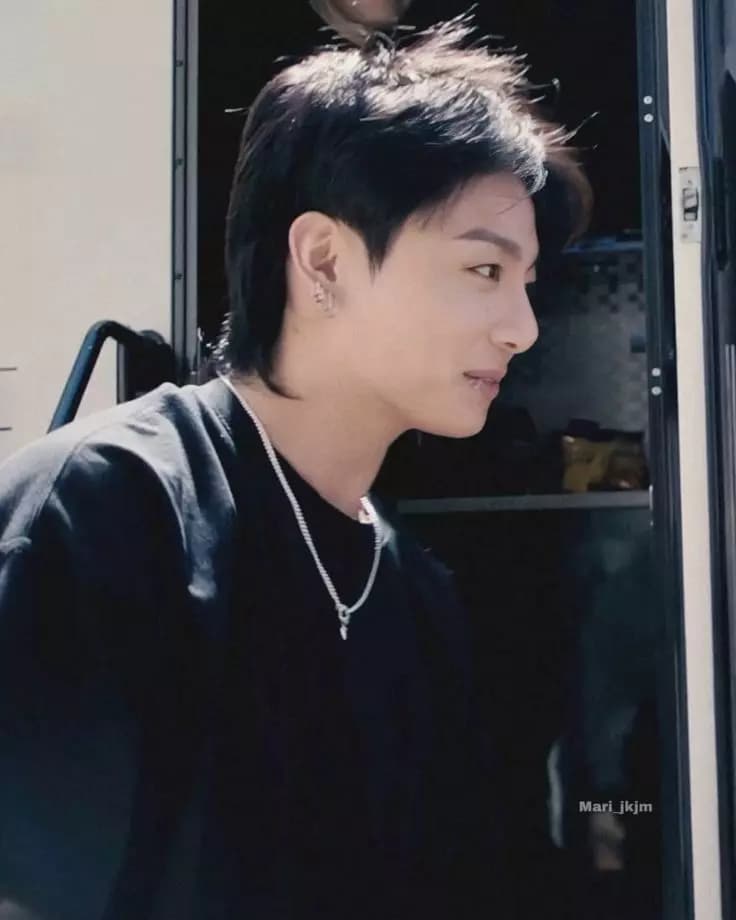 step cousin Jeon Jungkook  thumbnail
