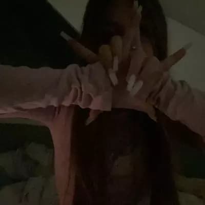 Chloe thumbnail