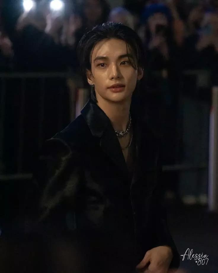 Hyunjin  thumbnail