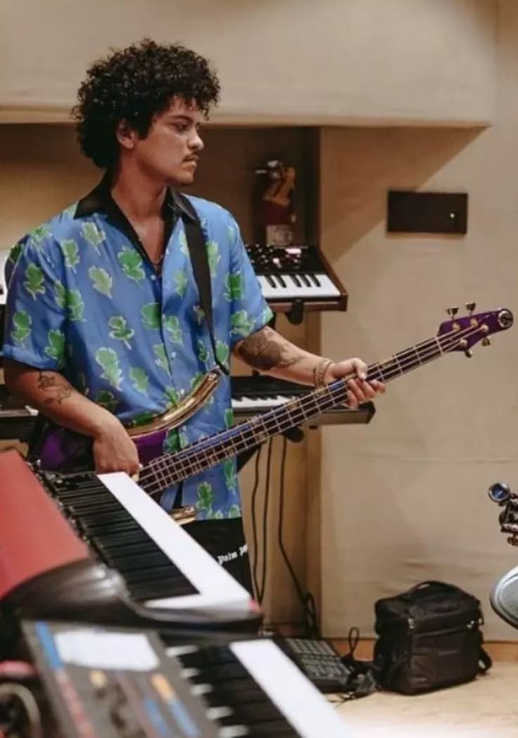 Bruno Mars thumbnail