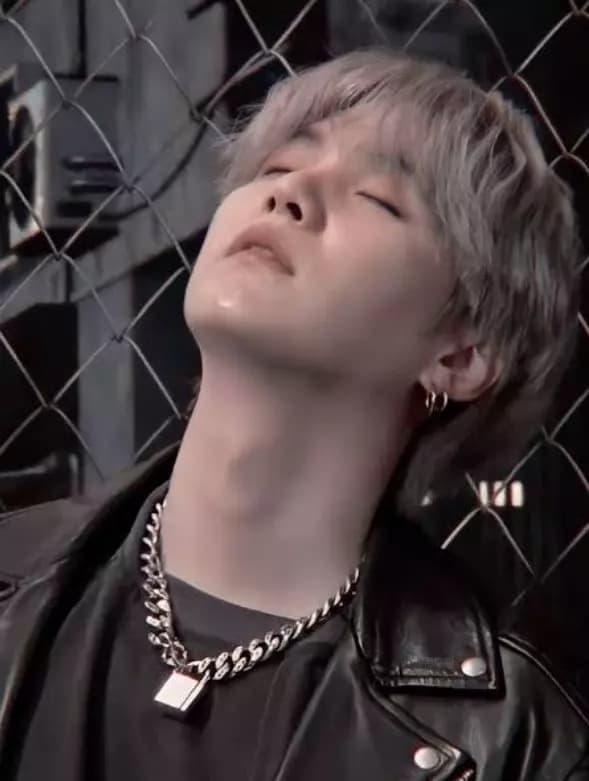 Suga thumbnail