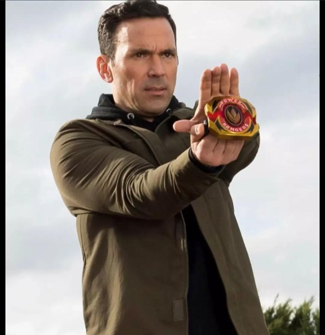 Tommy Oliver (Possesses the Master Morpher) thumbnail