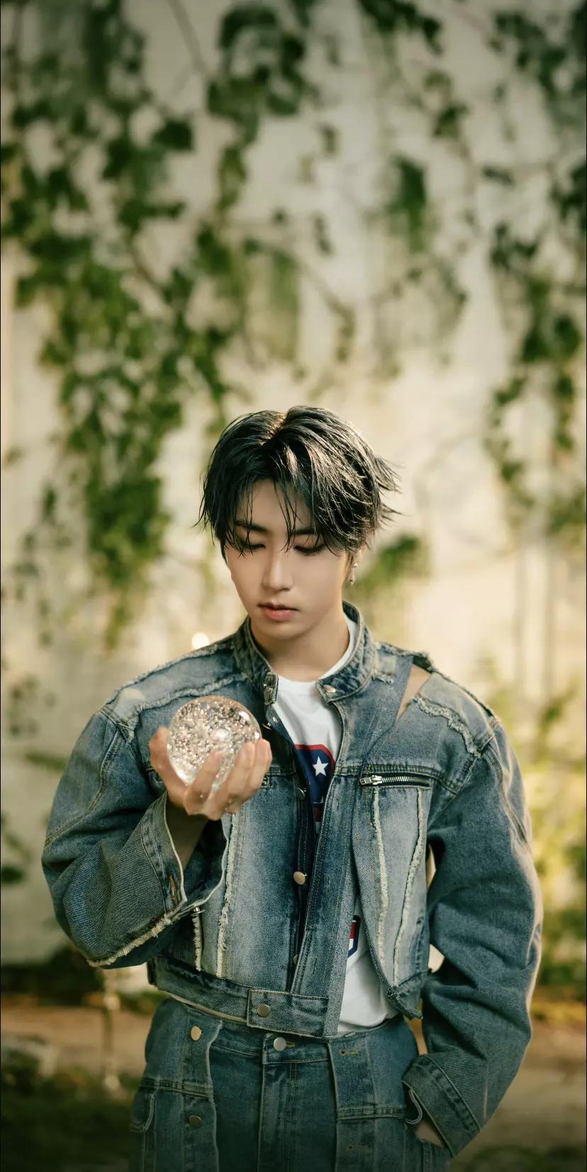 Han Jisung thumbnail
