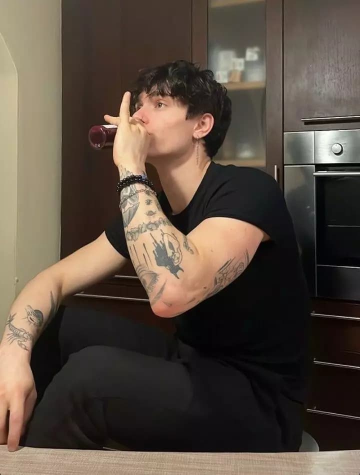 nathaniel \[ tatto artist \] thumbnail
