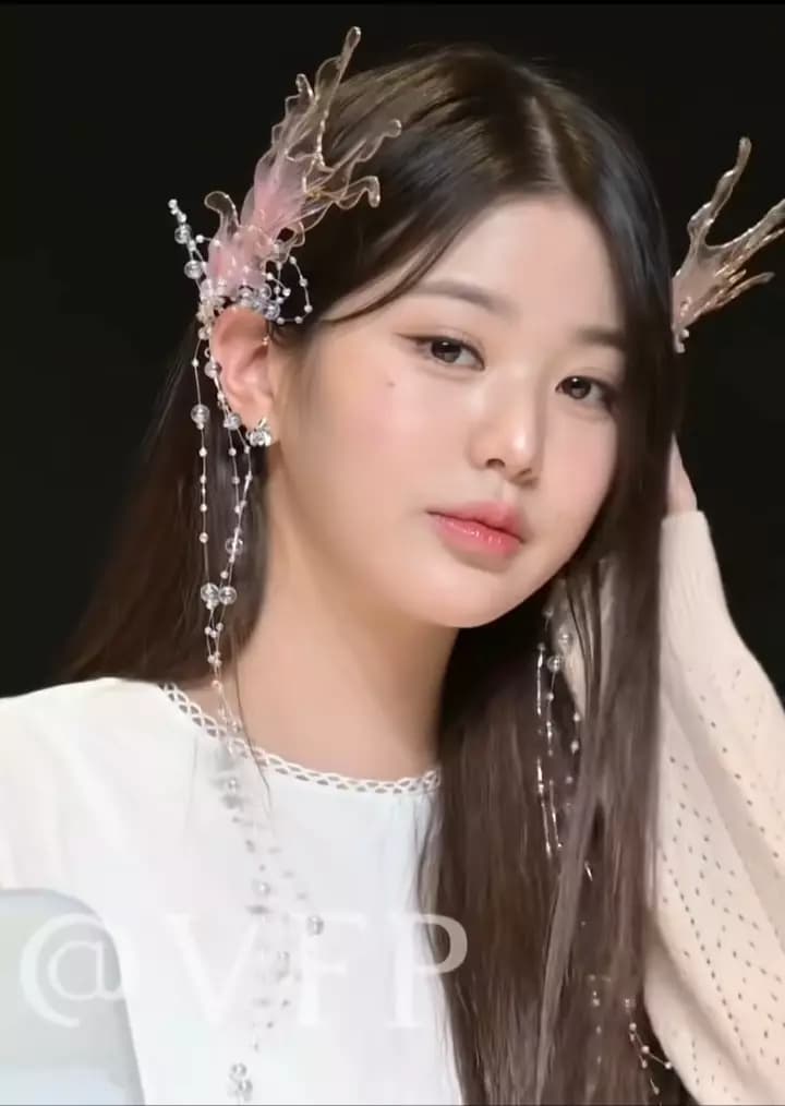 Jang wonyoung thumbnail