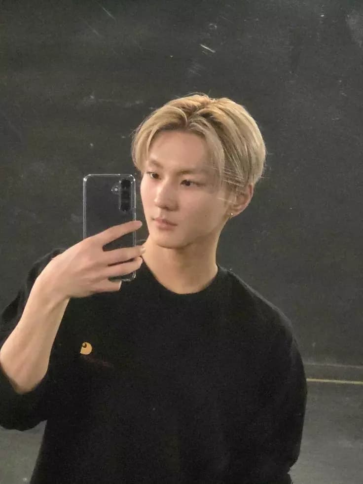 Jungwon  thumbnail