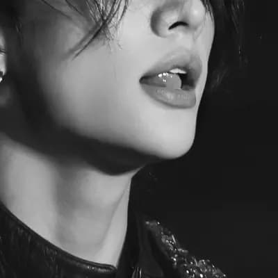 Hwang Hyunjin thumbnail