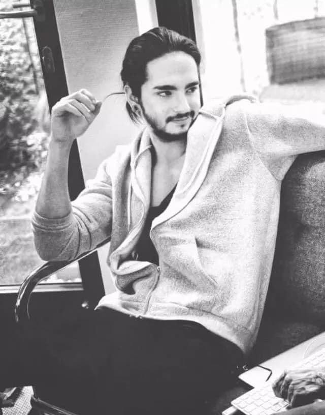 Tom kaulitz thumbnail